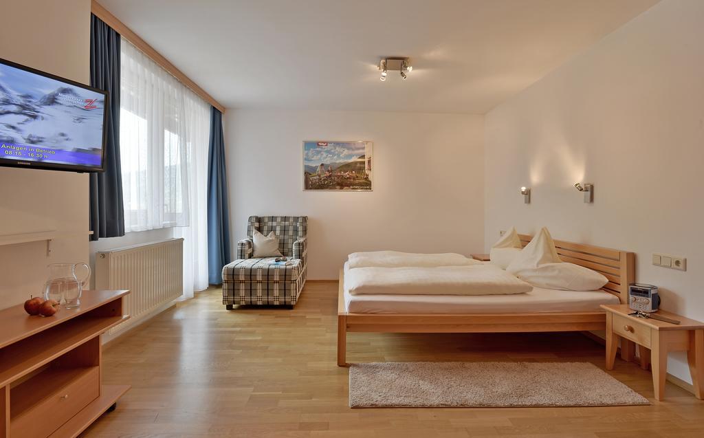 Ferienwohnungen Haus Der Mitte マイヤーホーフェン 部屋 写真